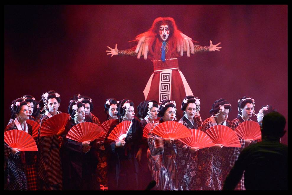 במסגרת פסטיבל ישראל, מועלית האופרה 'מאדאם בטרפליי', בבריכת הסולטן בירושלים